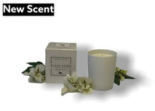 Load image into Gallery viewer, Tonka Bean &amp; Amber Signature Candle

