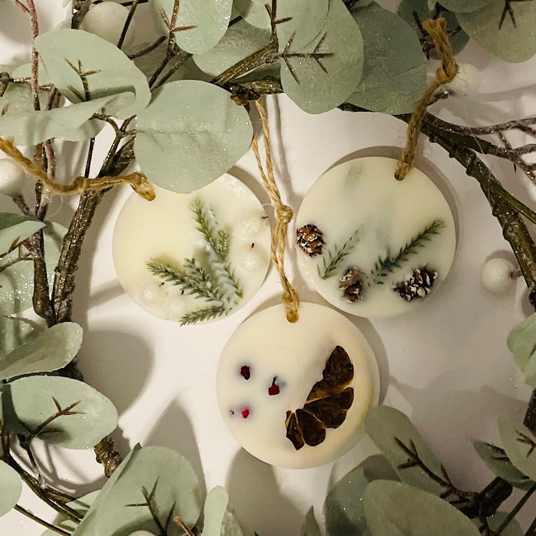 Festive Melt Tree decoration